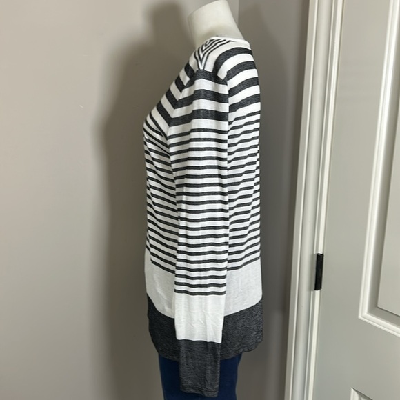 VINCE Variegated Deep Crewneck Top Oversized Shirt Knitted White Grey Stripe M - Picture 7 of 13